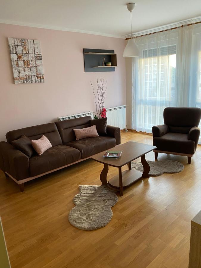 Apartment Orchid 021 Нови Сад Екстериор снимка