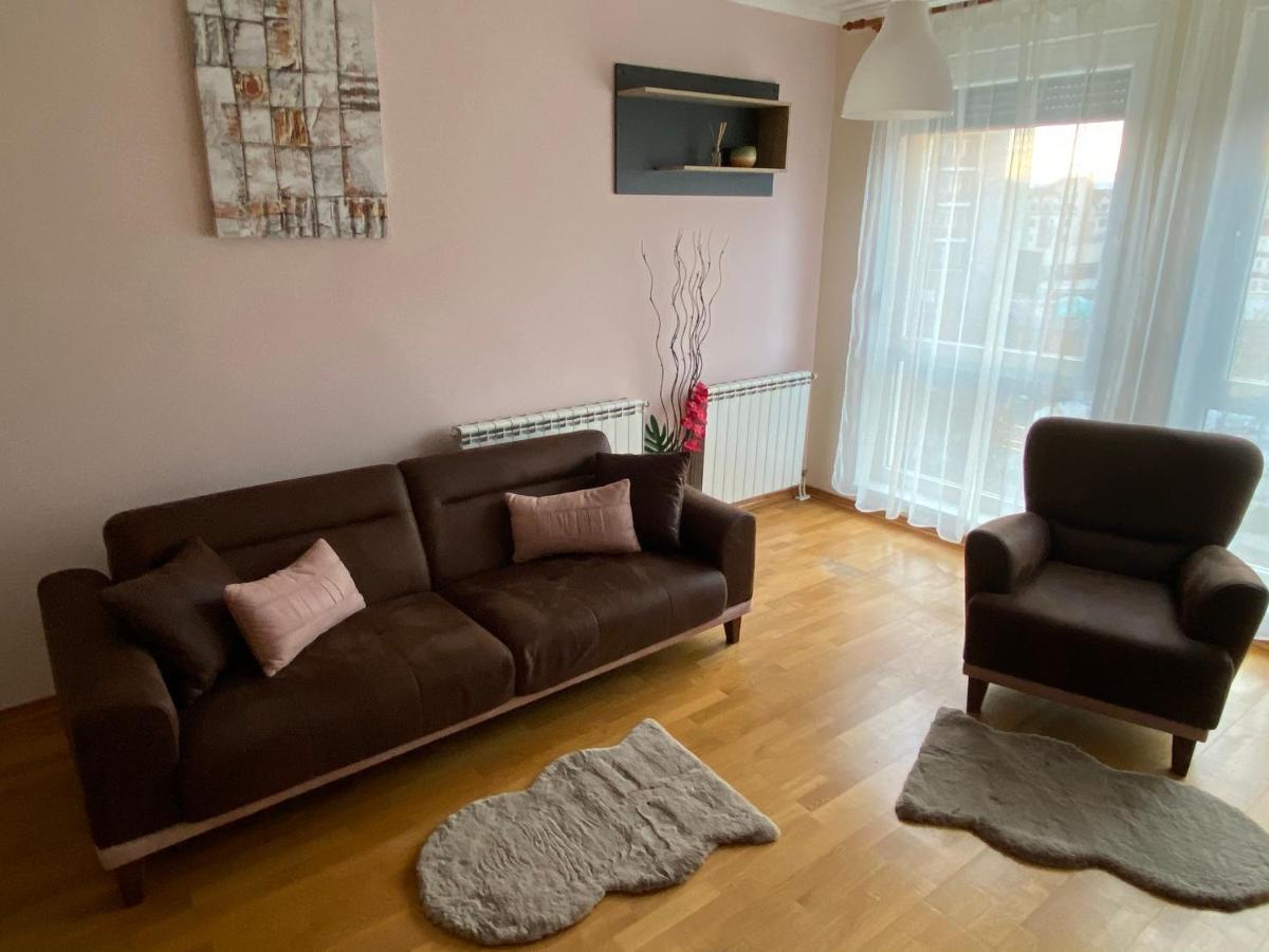 Apartment Orchid 021 Нови Сад Екстериор снимка