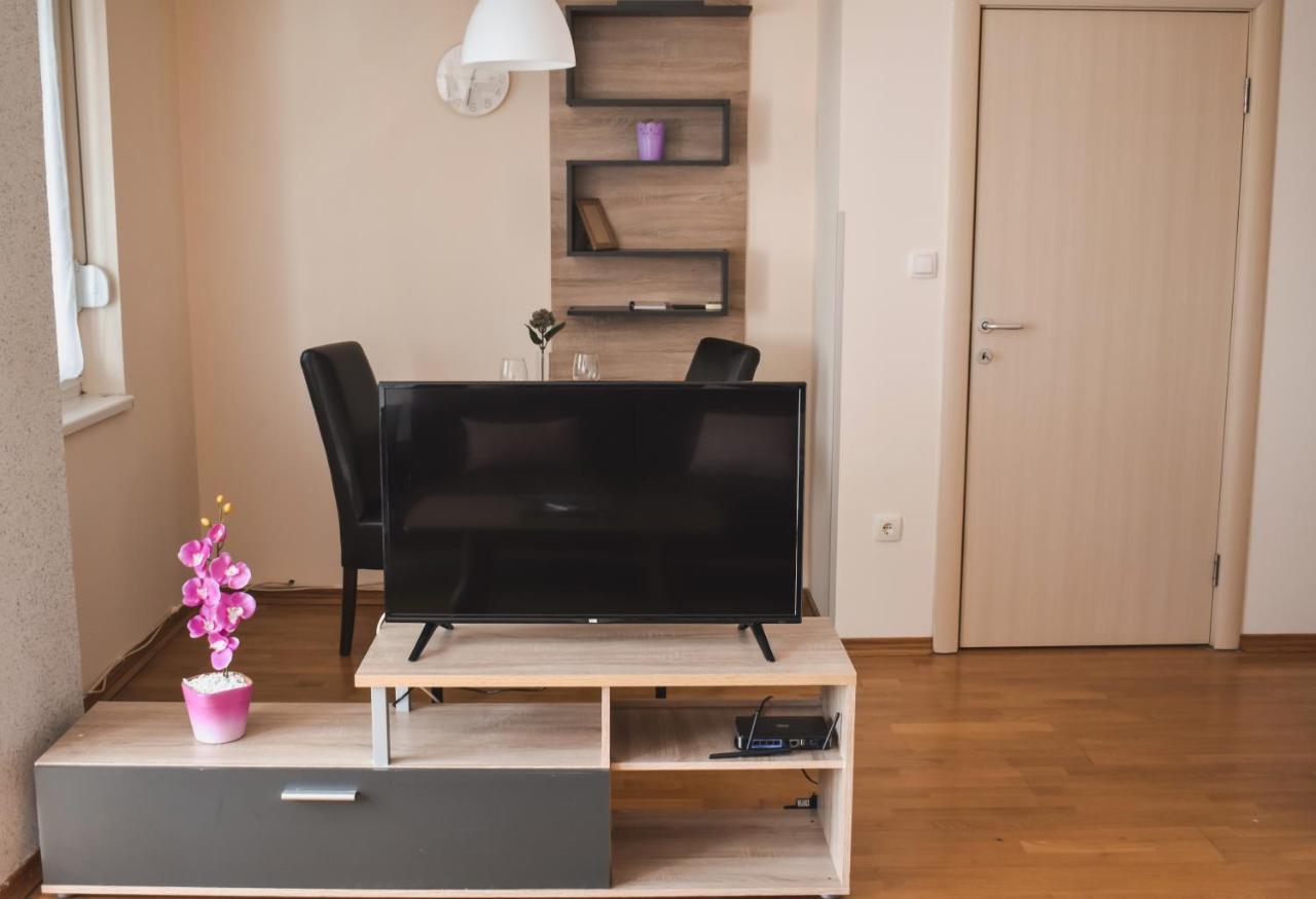 Apartment Orchid 021 Нови Сад Екстериор снимка