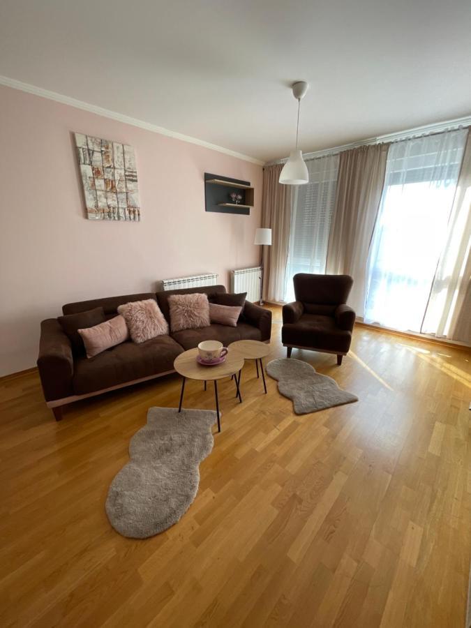 Apartment Orchid 021 Нови Сад Екстериор снимка