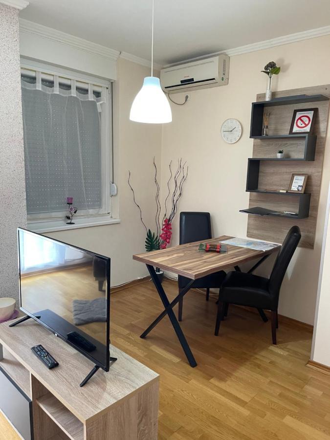 Apartment Orchid 021 Нови Сад Екстериор снимка